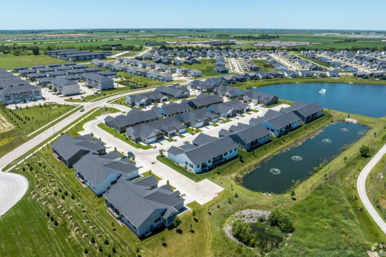 stratford-crossing-flats-townhomes-waukee-ia-aerial-photo