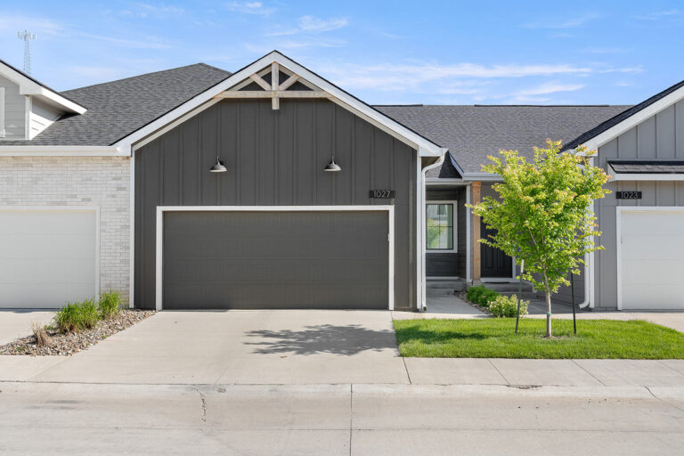 stratford-crossing-flats-townhomes-waukee-ia-building-photo (2)